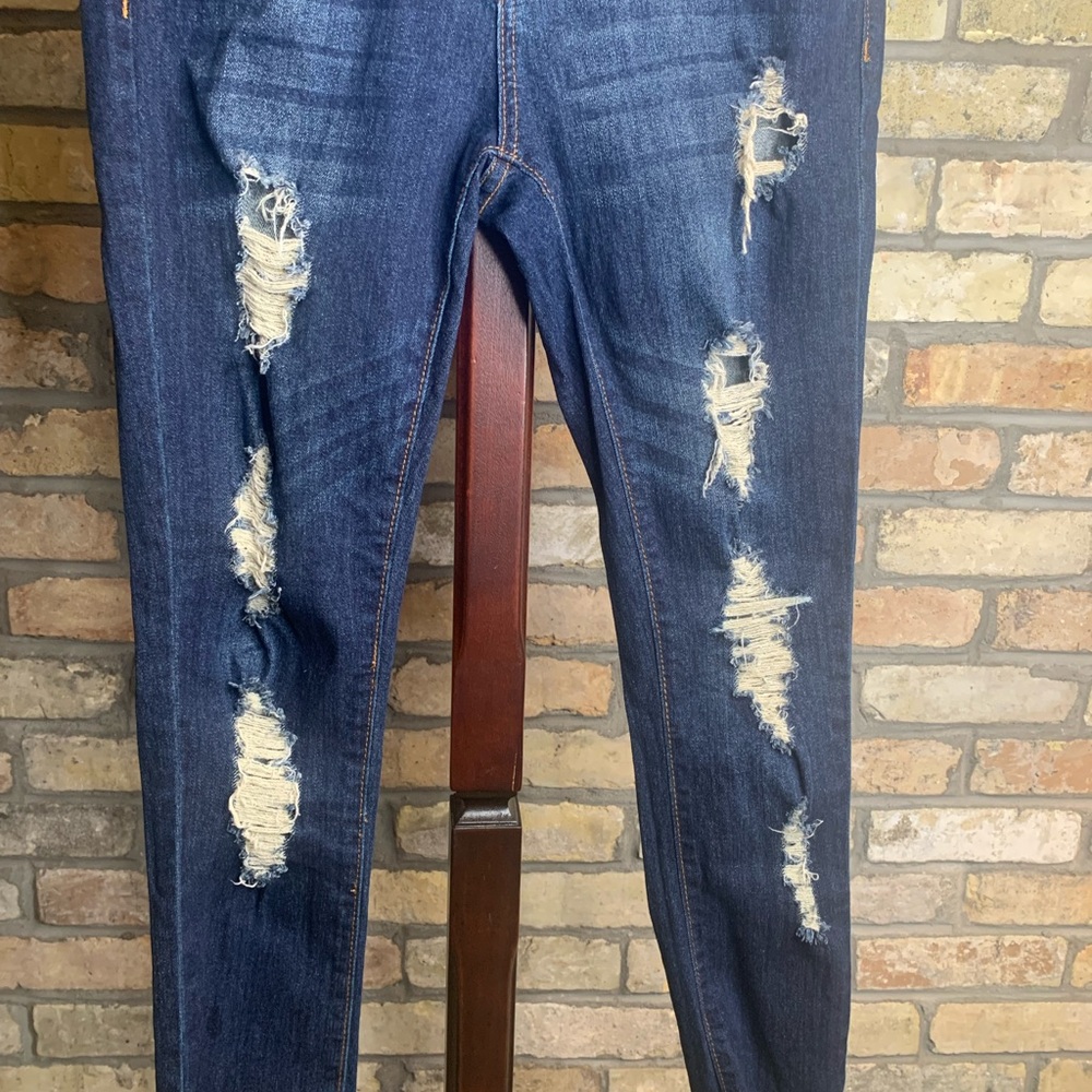 VIP Ripped Skinny Jeans - Picture 4 of 7